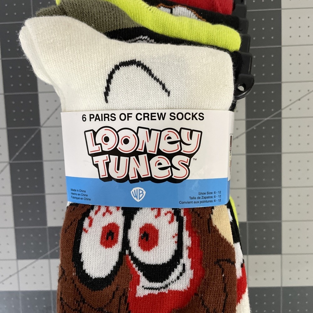 Looney Tunes 6 Pair Crew Socks Bugs Bunny Taz Tweety Sylvester Daffy Duck NEW Pk